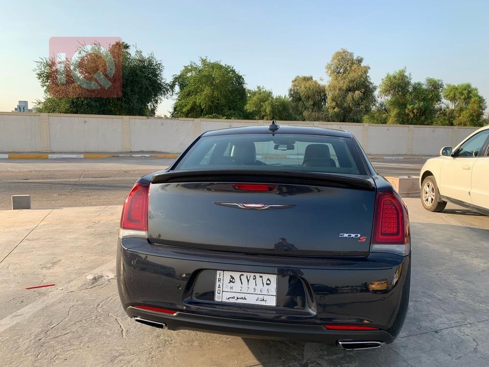 كرايسلر 300